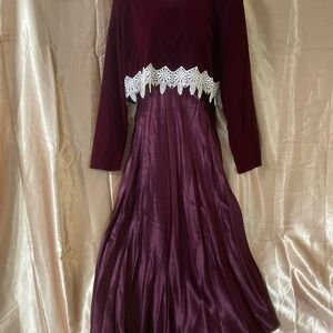 Elegant Burgundy Lace Trim Dress